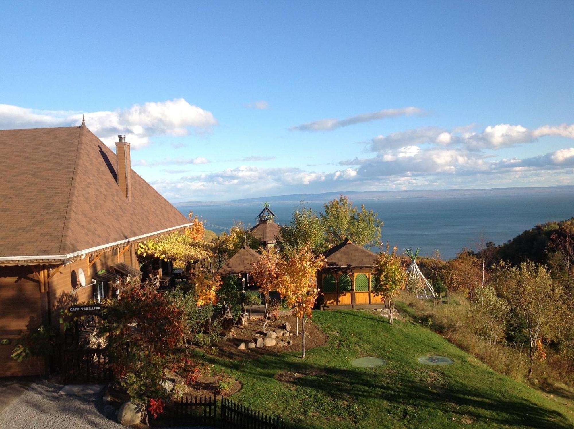 Auberge La Cote D'Or 프티트-리비에르-생-프랑수아 외부 사진