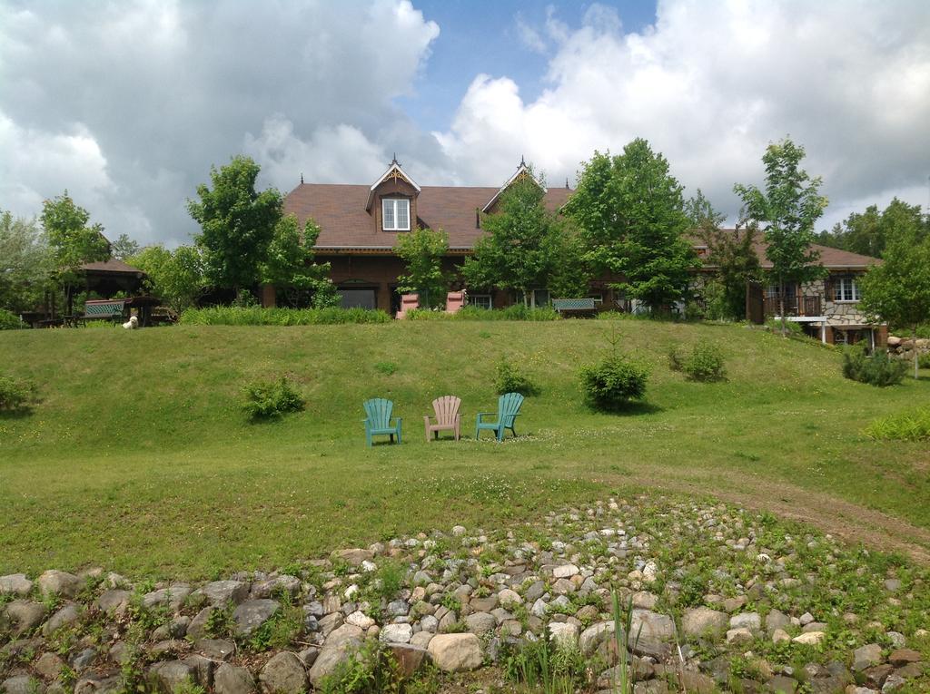 Auberge La Cote D'Or 프티트-리비에르-생-프랑수아 외부 사진