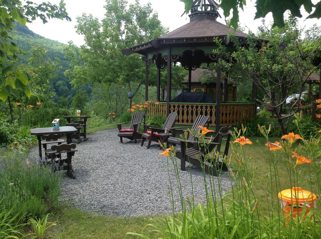 Auberge La Cote D'Or 프티트-리비에르-생-프랑수아 외부 사진